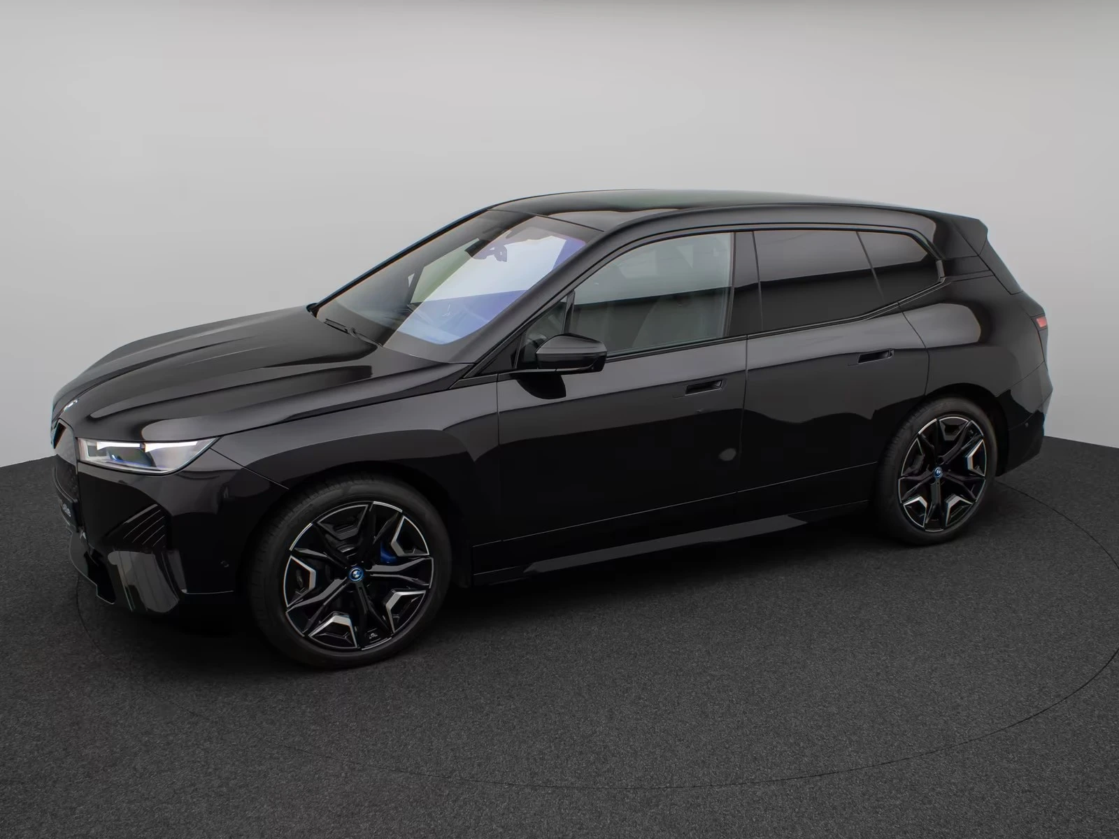 BMW iX | Mobile.bg � ����������� 12