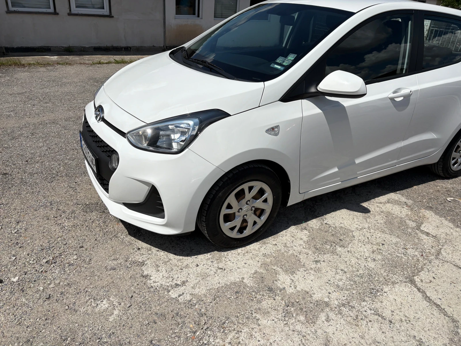 Hyundai I10, снимка 3 - Автомобили и джипове - 54781594