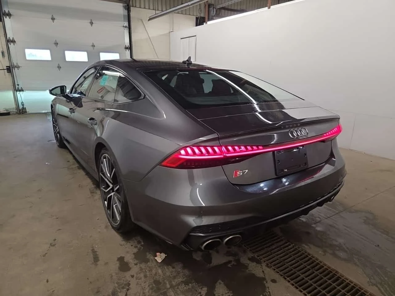 Audi S7 * CARFAX * ��������� * ��������� * ���������� *  | Mobile.bg � ����������� 4