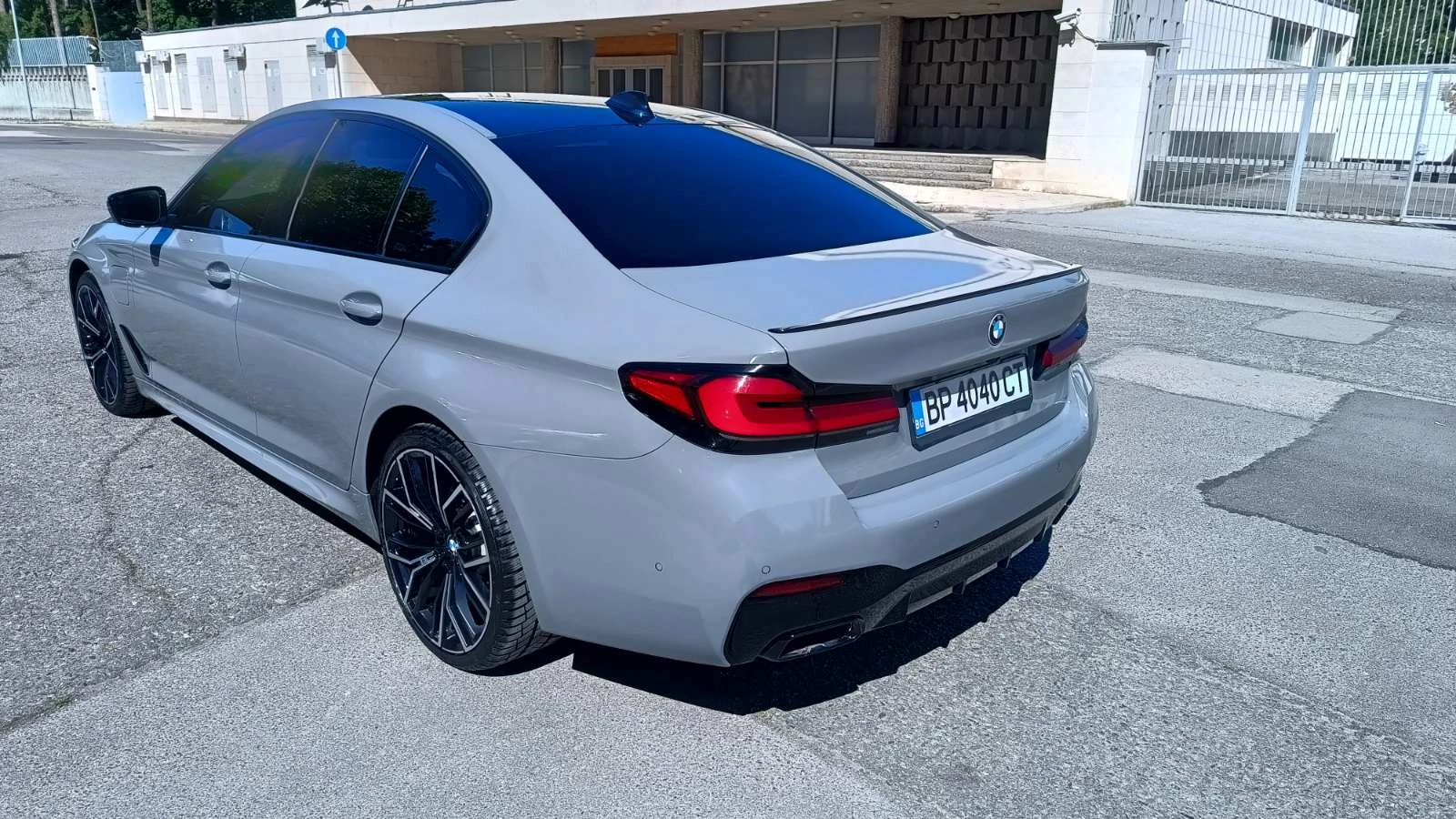BMW 540 e, снимка 4 - Автомобили и джипове - 54952348