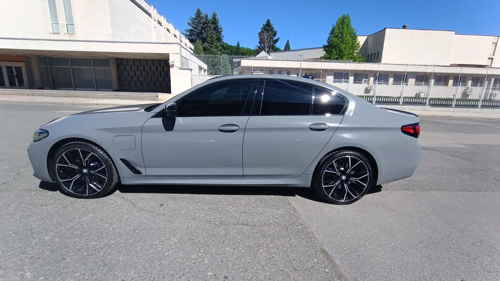 BMW 540 e, снимка 3 - Автомобили и джипове - 54952348
