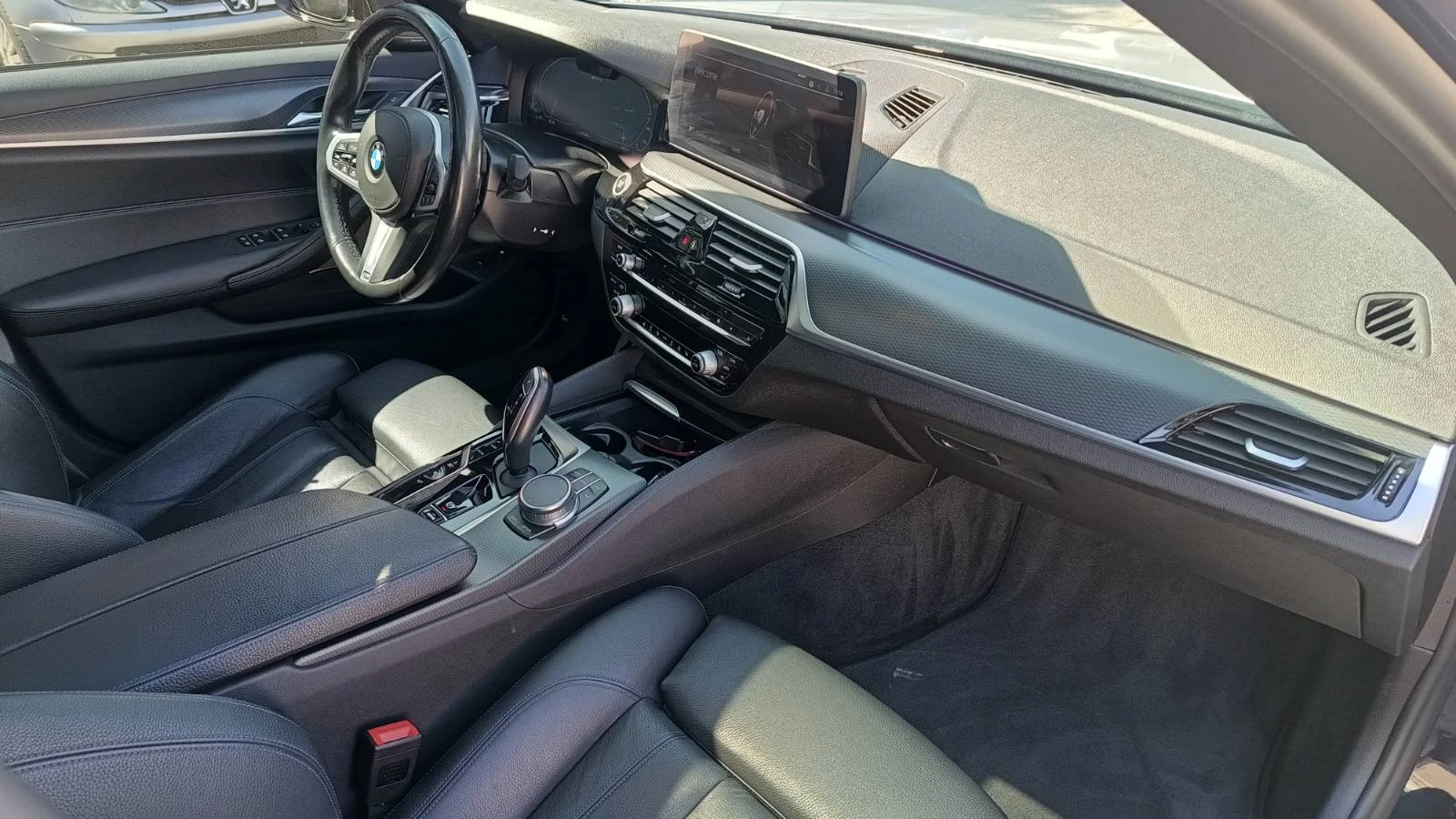 BMW 540 e, снимка 16 - Автомобили и джипове - 54952348