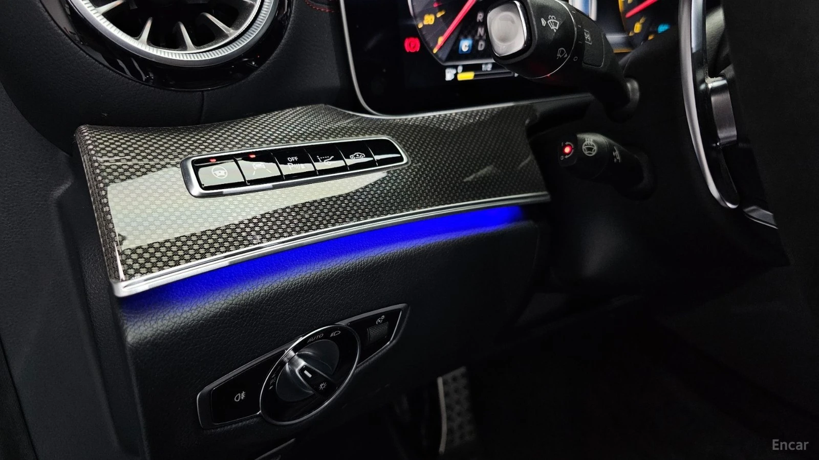 Mercedes-Benz E 53 AMG 4MATIC+ * HUD* 360* МАСАЖИ* ПАНО* АВТОКРЕДИТ, снимка 11 - Автомобили и джипове - 55679018