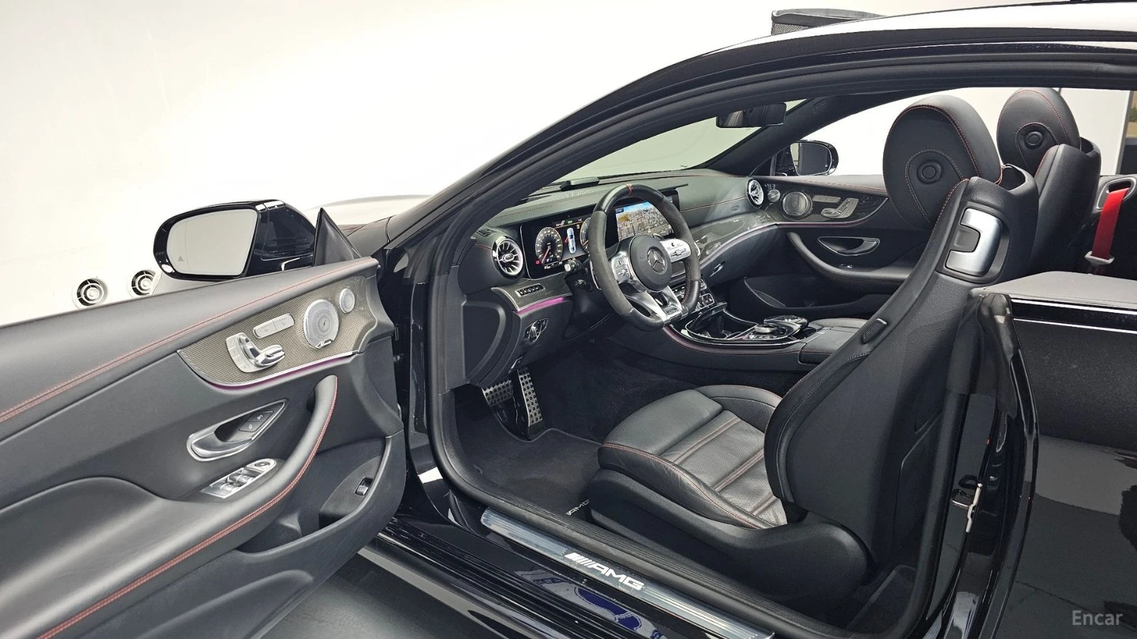 Mercedes-Benz E 53 AMG 4MATIC+ * HUD* 360* МАСАЖИ* ПАНО* АВТОКРЕДИТ, снимка 8 - Автомобили и джипове - 55679018