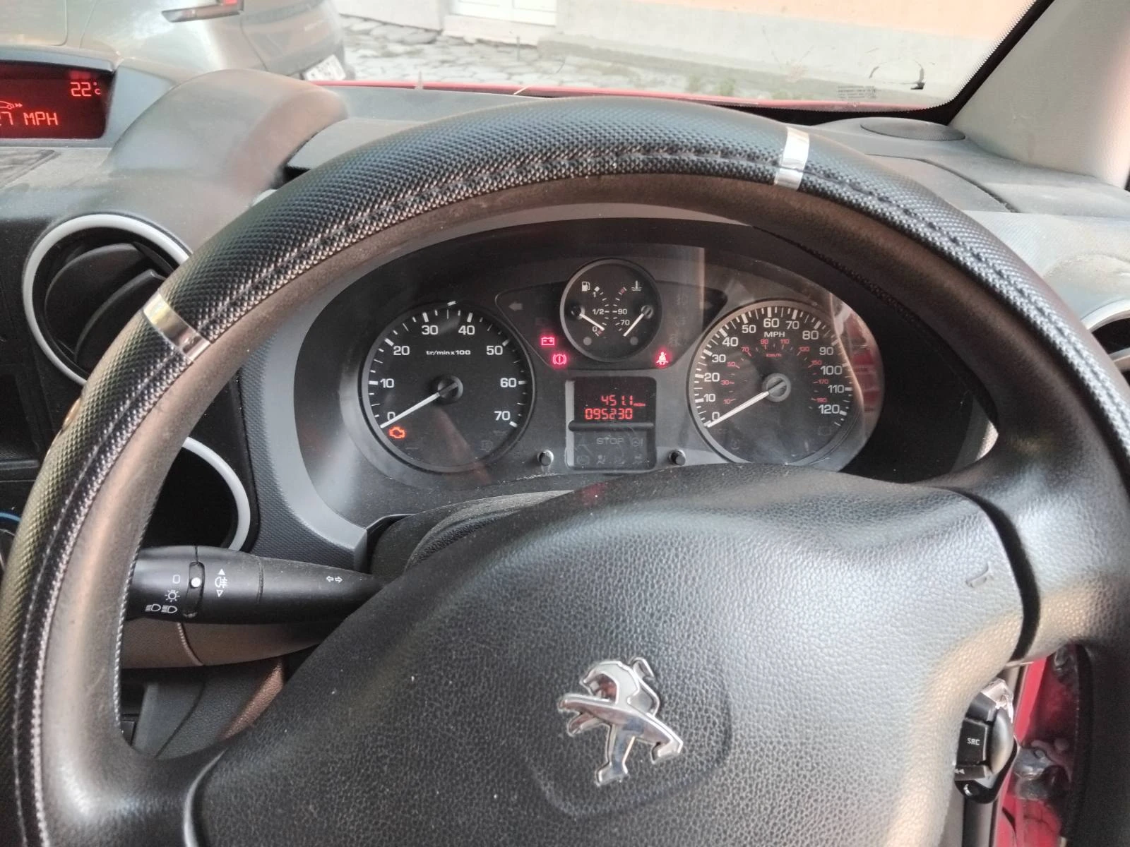 Peugeot Partner, снимка 8 - Автомобили и джипове - 56117937