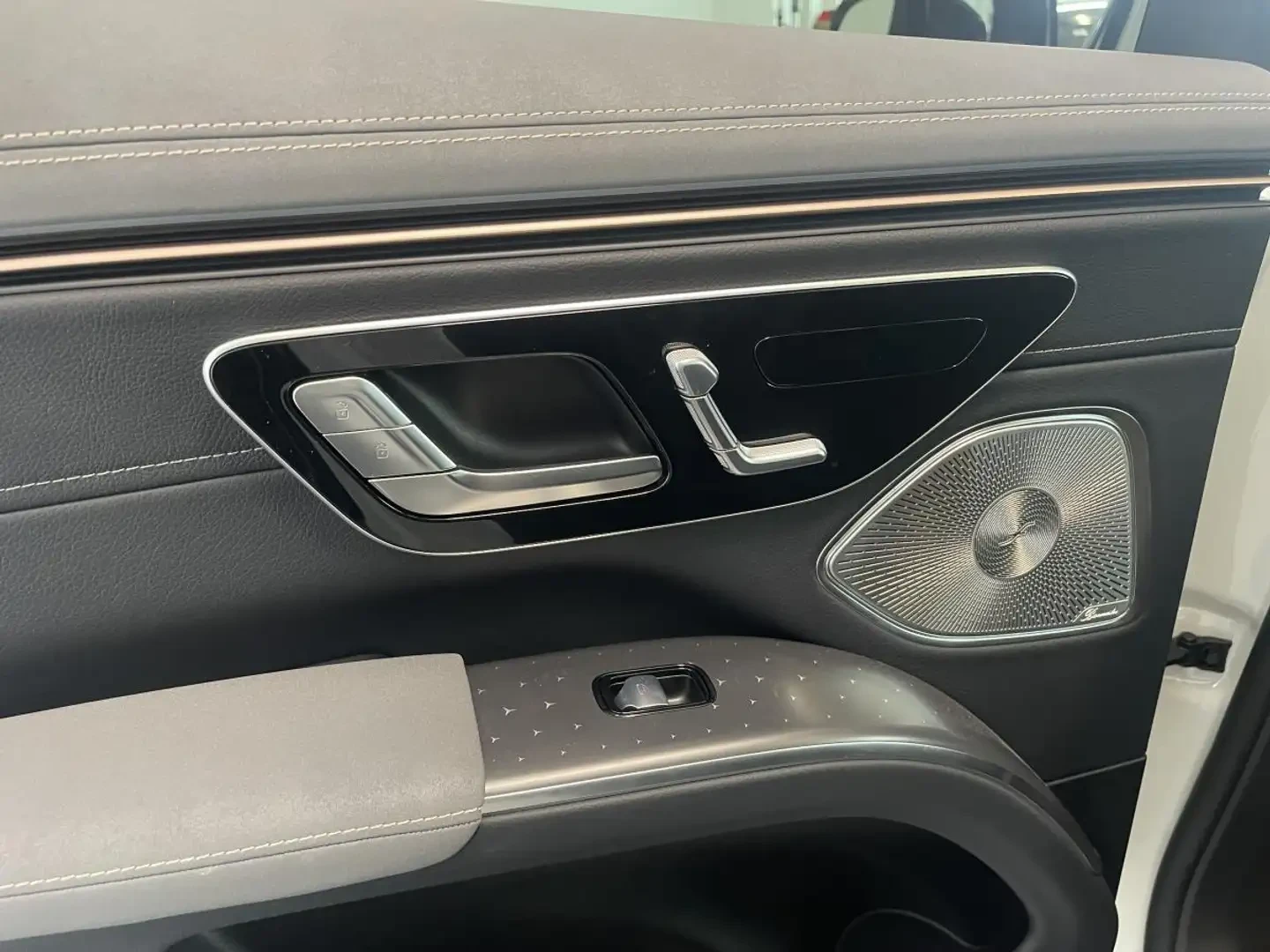 Mercedes-Benz EQS AMG* LINE* BURMESTER* ���������* ���������* 360��� | Mobile.bg � ����������� 7