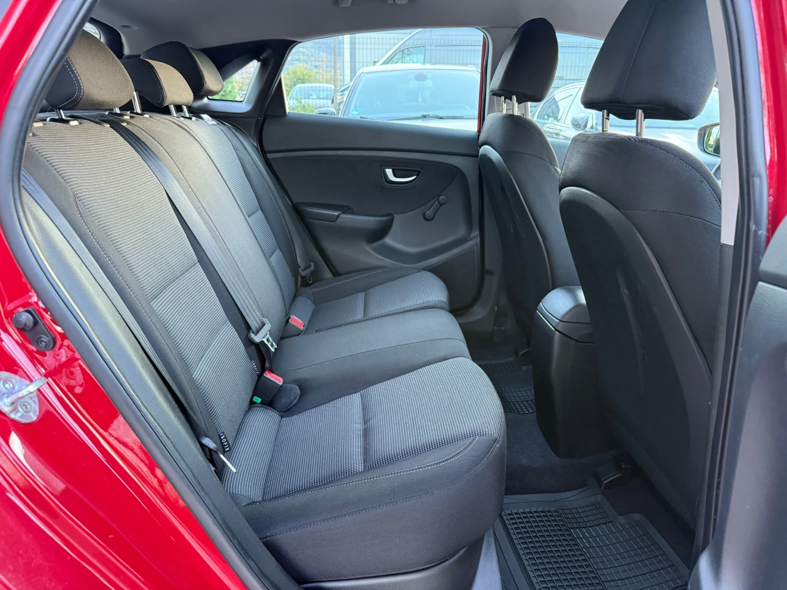 Hyundai I30 1-�� �����/��������/����.������� | Mobile.bg � ����������� 9