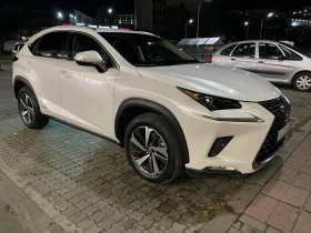 Lexus NX 300h 4х4, снимка 13