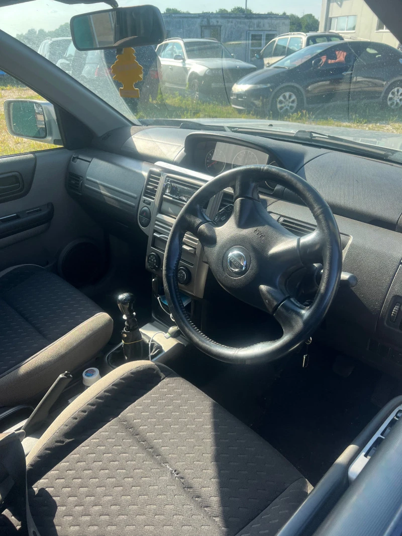 Nissan X-trail Джип, снимка 5 - Автомобили и джипове - 40879338