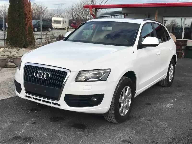 Audi Q5 2.0TFSI, снимка 3 - Автомобили и джипове - 43883856