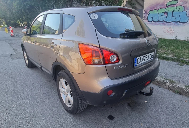 Nissan Qashqai 2.0 LPG 4х4 141к.с., снимка 3 - Автомобили и джипове - 47328971