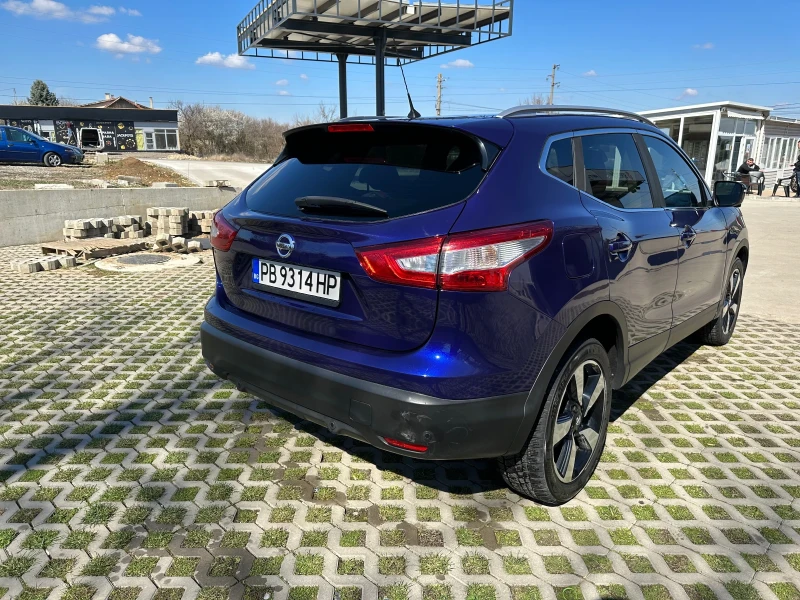 Nissan Qashqai 1.6 dCI, снимка 4 - Автомобили и джипове - 47808856