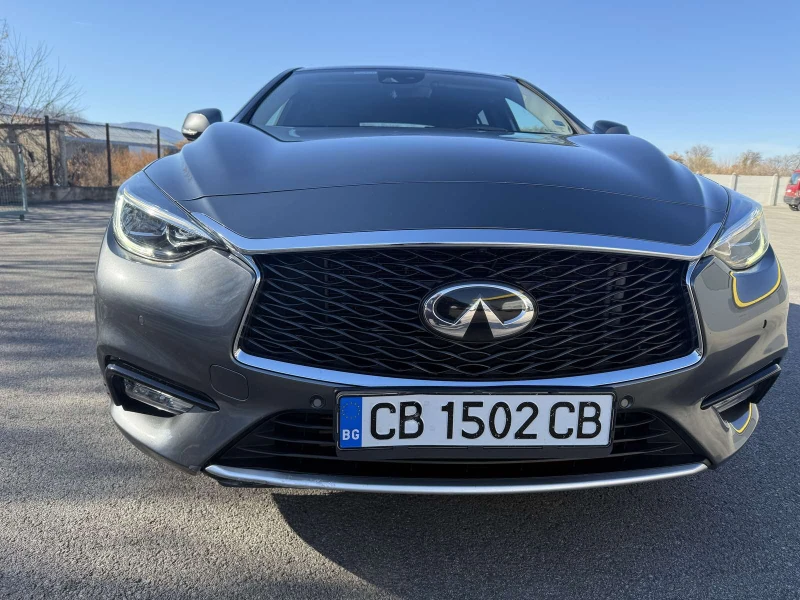 Infiniti Q30 4x4, снимка 4 - Автомобили и джипове - 48087754