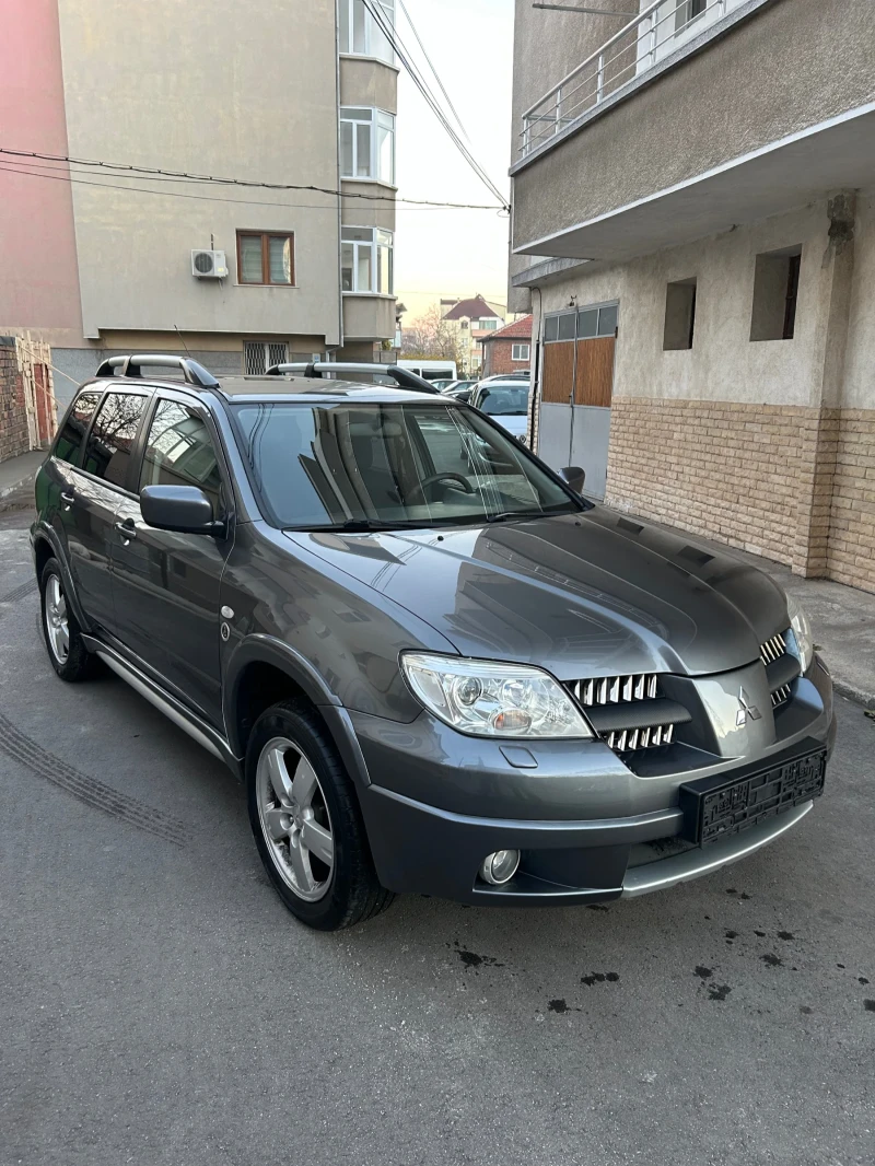 Mitsubishi Outlander 2.4 Dacar Competitor , снимка 1 - Автомобили и джипове - 48104622