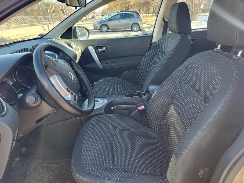 Nissan Qashqai 2.0 automatic , снимка 6 - Автомобили и джипове - 48727040