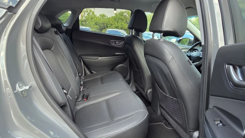 Hyundai Kona 64KWh/Premium/Термопомпа/SOH100%, снимка 9 - Автомобили и джипове - 51112043