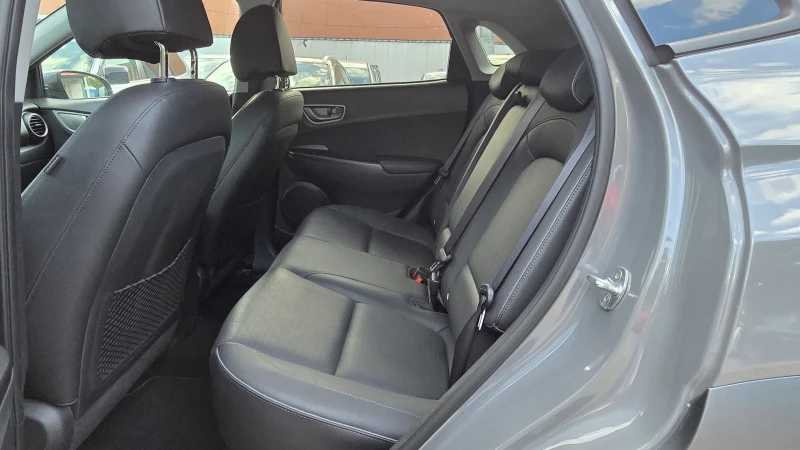 Hyundai Kona 64KWh/Premium/Термопомпа/SOH100%, снимка 8 - Автомобили и джипове - 51112043