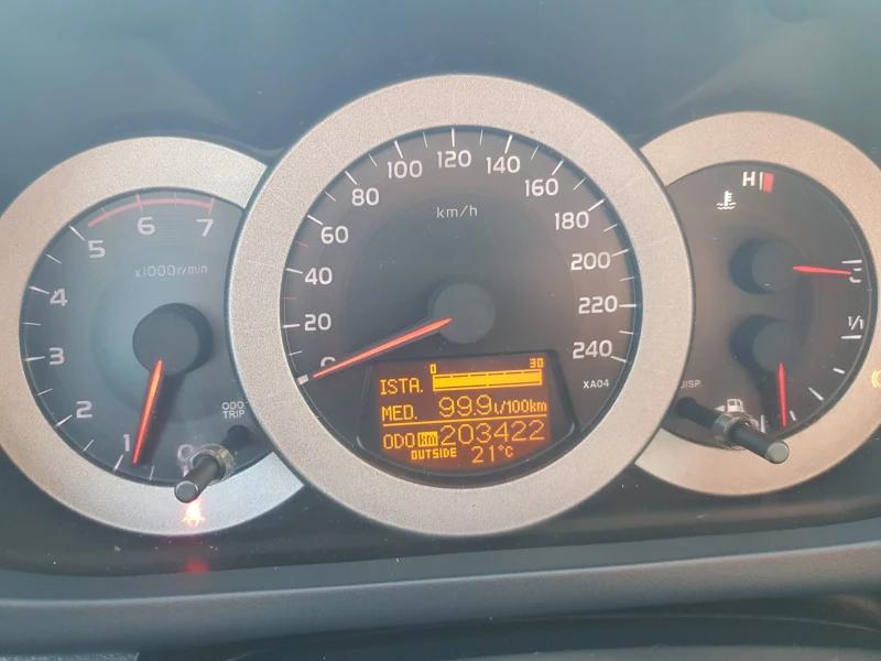 Toyota Rav4 D4D, снимка 11 - Автомобили и джипове - 52245087