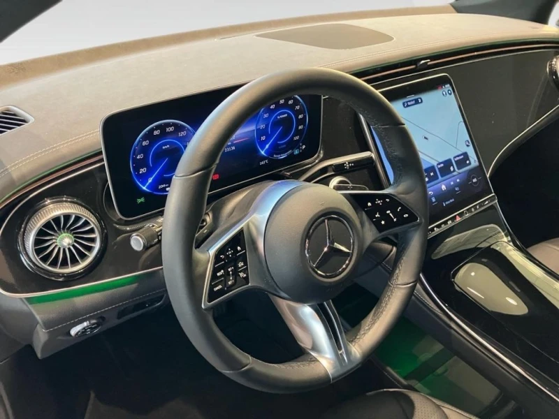 Mercedes-Benz EQE 500/AMG/4-MATIC/NIGHT/BURM/CAMERA/, снимка 11 - Автомобили и джипове - 53071858