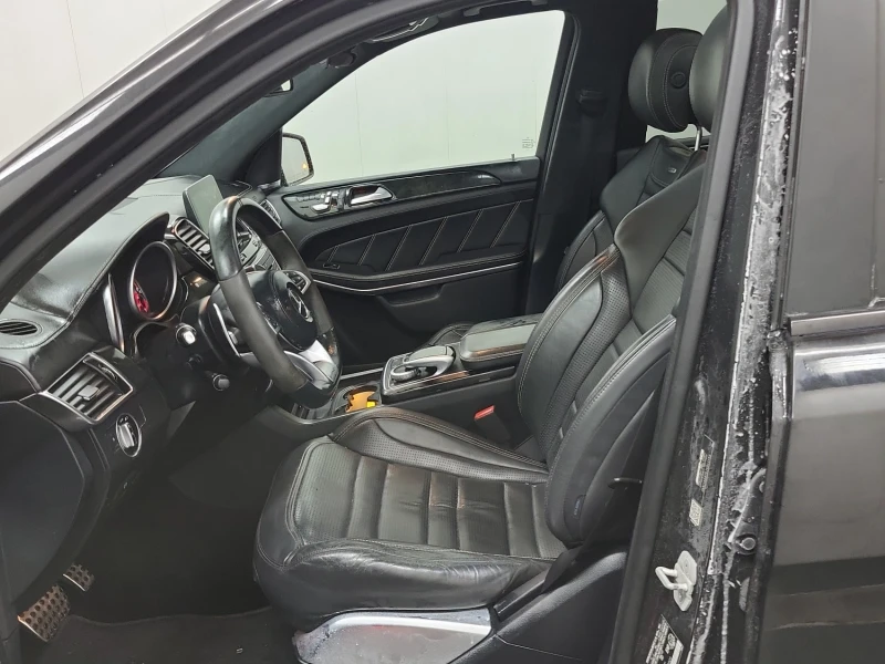 Mercedes-Benz GLS 63 AMG, снимка 7 - Автомобили и джипове - 53211581