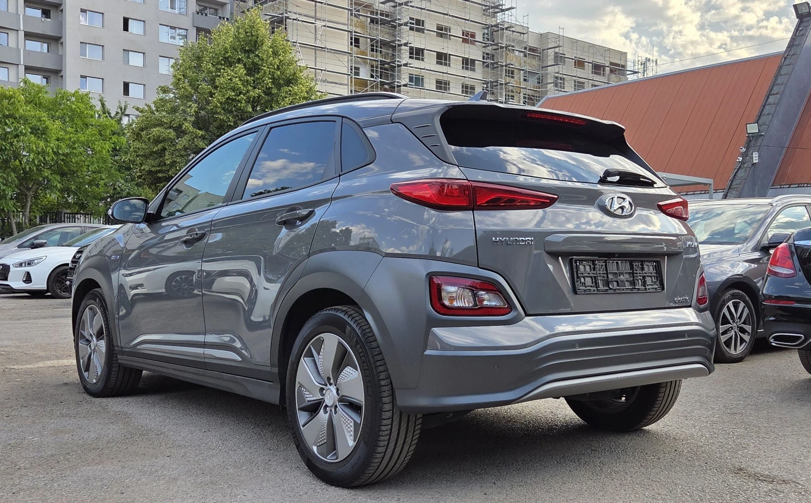 Hyundai Kona 64KWh/Premium/Термопомпа/SOH98.5% - изображение 4