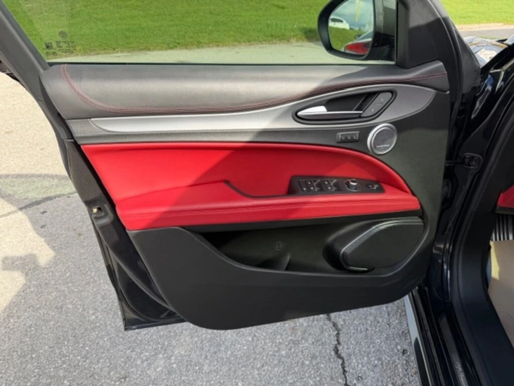 Alfa Romeo Stelvio * Ti Sport Adaptive Cruise Lane Assist Remote star | Mobile.bg � ����������� 15