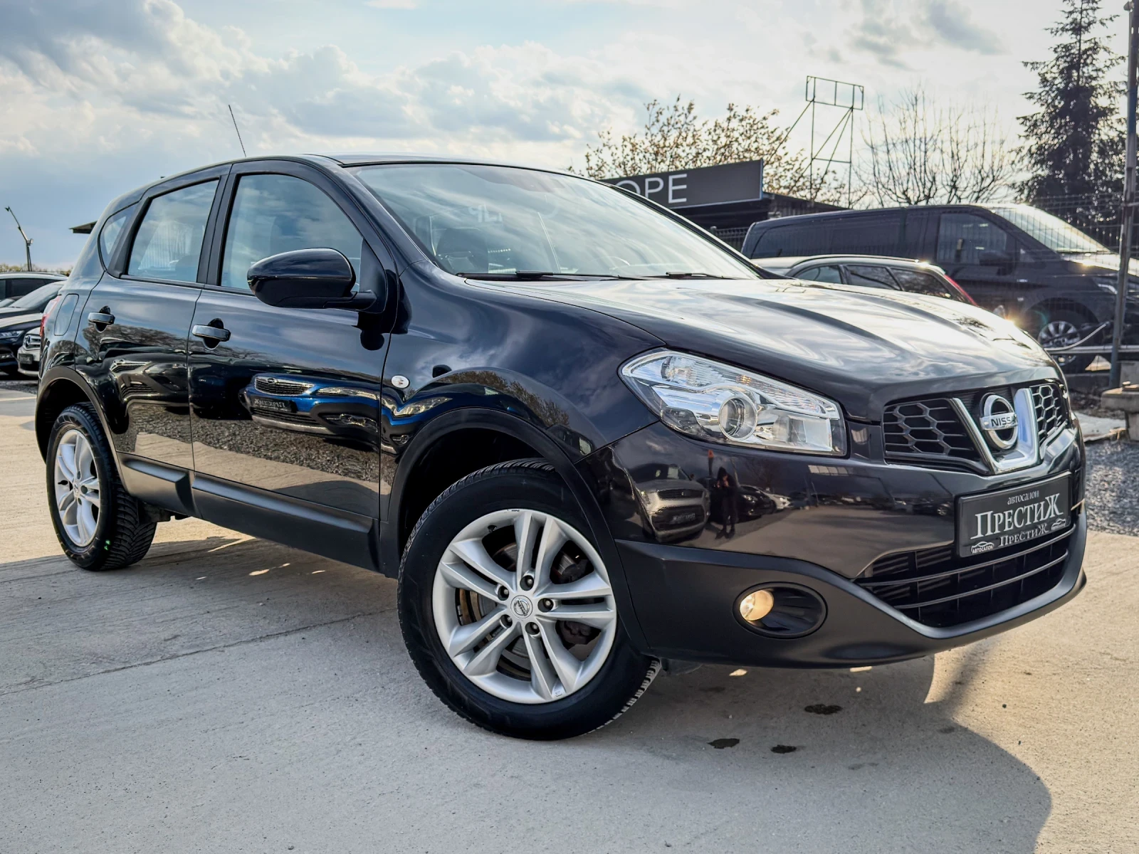 Nissan Qashqai 1.5dCi - 110k.c. - 6ck., снимка 3 - Автомобили и джипове - 54255247