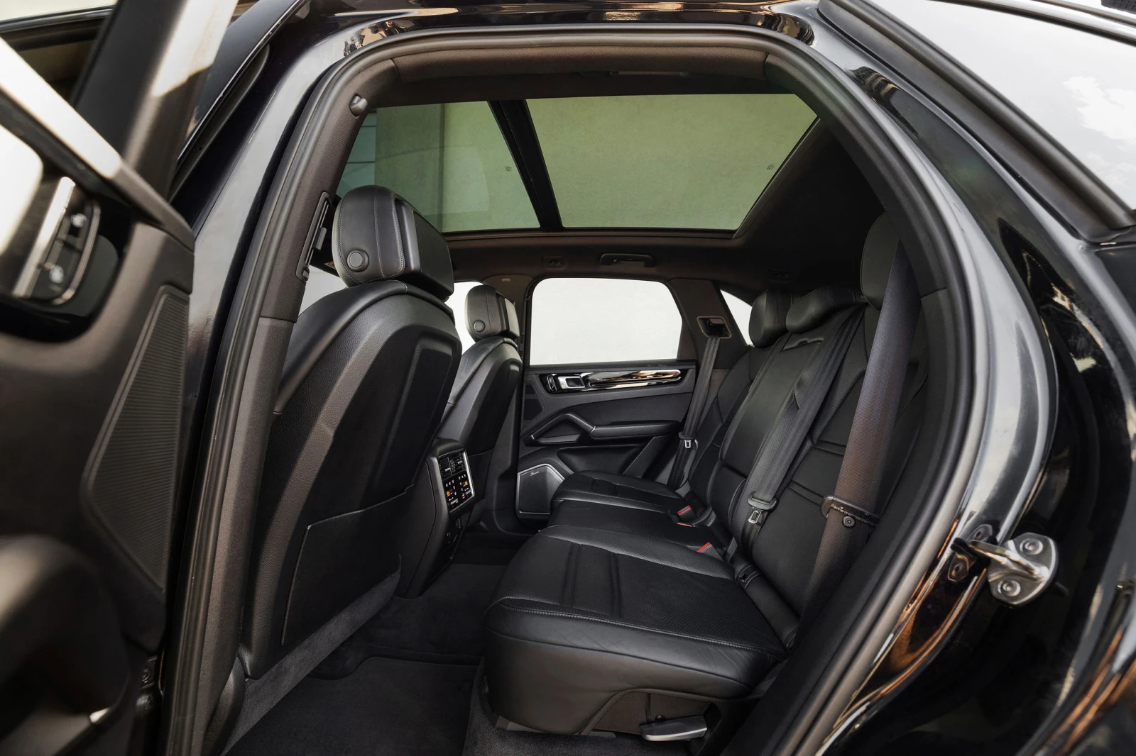 Porsche Cayenne S, снимка 10 - Автомобили и джипове - 54306433