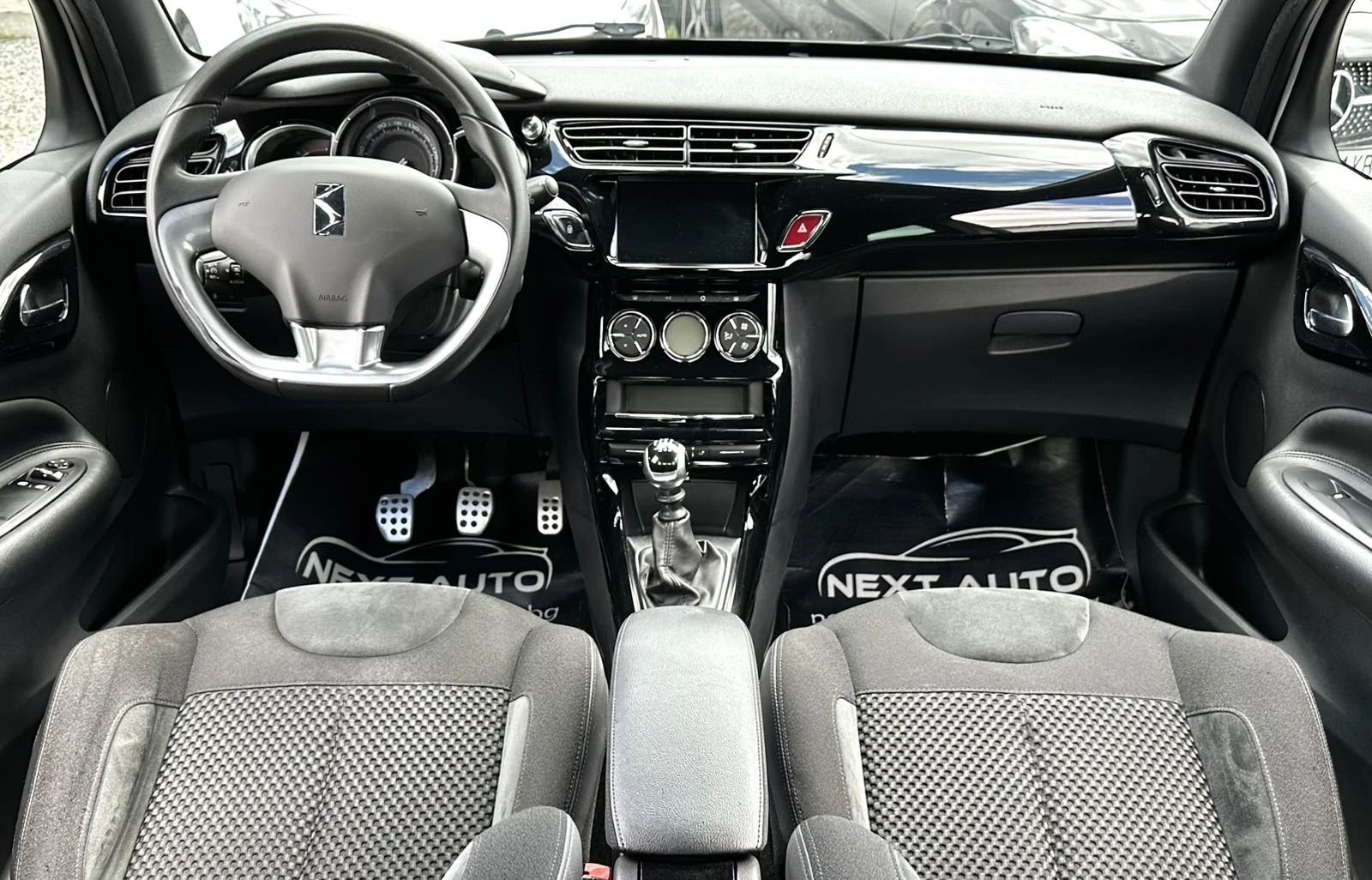 Citroen DS 3 Crossback 1.6D 120HP EURO6B КОЖА LED , снимка 10 - Автомобили и джипове - 54598345