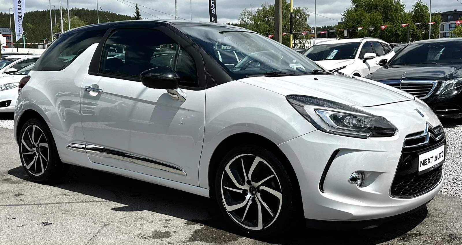 Citroen DS 3 Crossback 1.6D 120HP EURO6B КОЖА LED , снимка 3 - Автомобили и джипове - 54598345