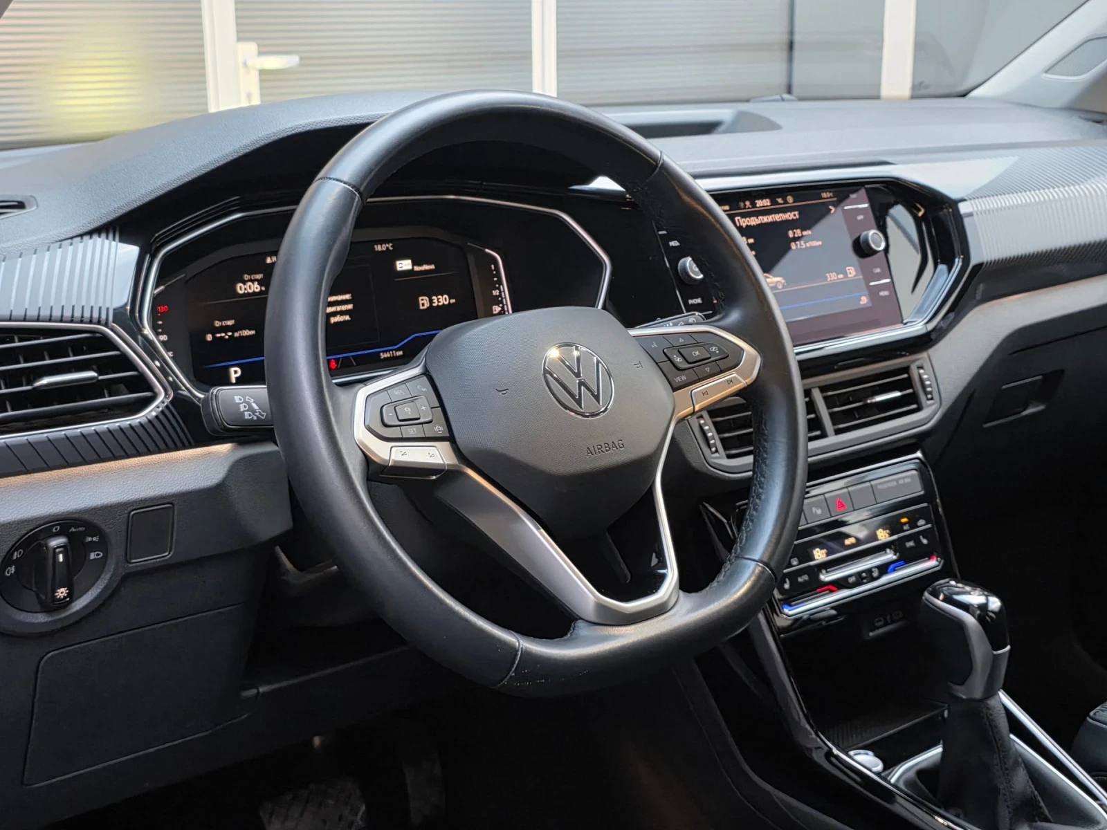 VW T-Cross VW T-Cross TSI* Digital* FULL LED* CAM* ПОДГРЕВ* 4, снимка 12 - Автомобили и джипове - 54661303