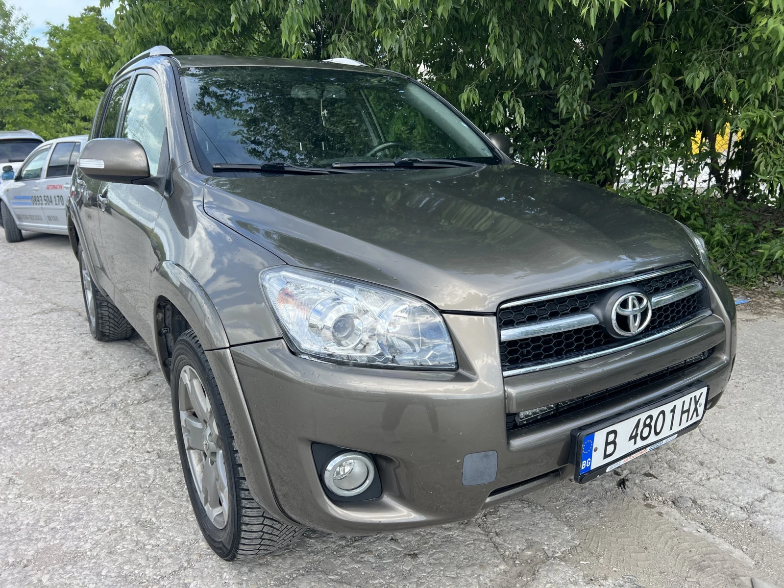Toyota Rav4 2.2 D-CAT, снимка 8 - Автомобили и джипове - 54853429