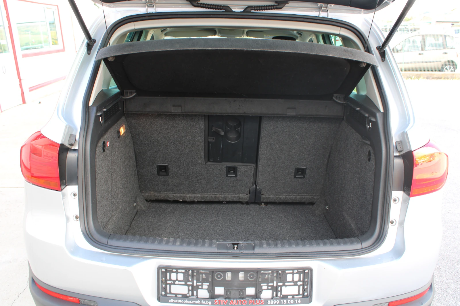 VW Tiguan 2.0TDI/4X4/152x. km./EURO 6, снимка 15 - Автомобили и джипове - 54969689
