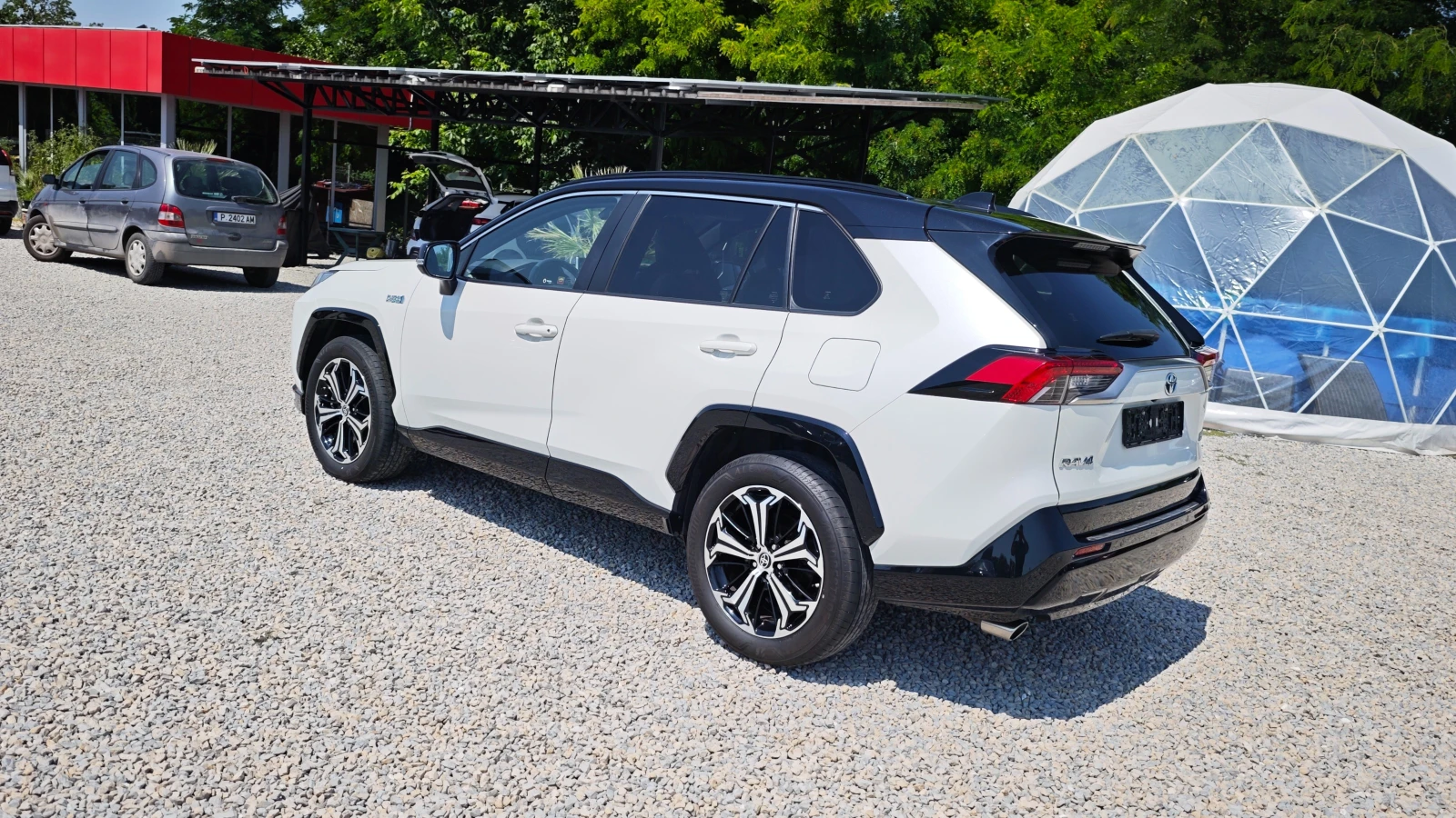 Toyota Rav4 НЕРАЗЛИЧИМ ОТ НОВ/ДАНЪЧЕН КРЕДИТ/JBL/EXECUTIVE, снимка 6 - Автомобили и джипове - 55220086