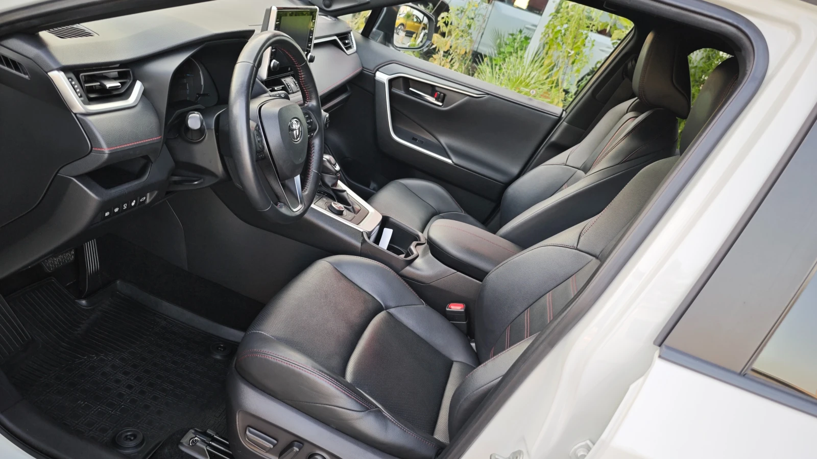 Toyota Rav4 ПРОДЕНА 23.ЮЛИ.2026г., снимка 13 - Автомобили и джипове - 55220086