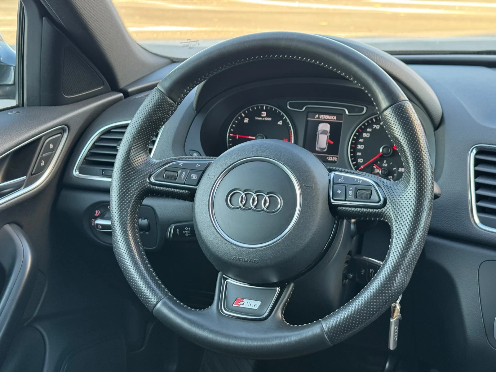 Audi Q3 2.0TDI :: Quattro :: S-LINE Sport Plus :: Автомат, снимка 12 - Автомобили и джипове - 55245605