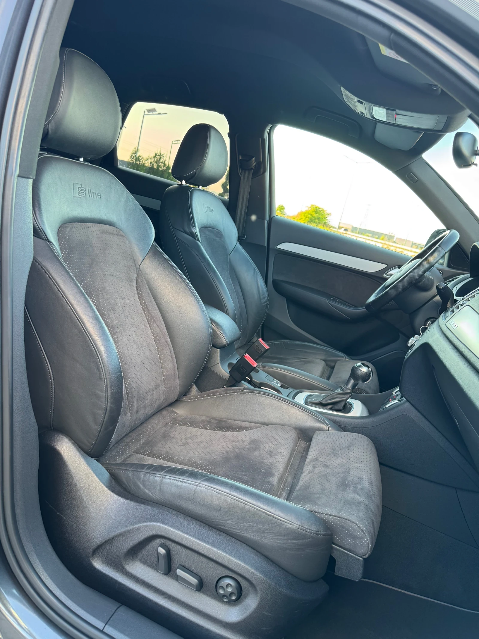 Audi Q3 2.0TDI :: Quattro :: S-LINE Sport Plus :: Автомат, снимка 10 - Автомобили и джипове - 55245605