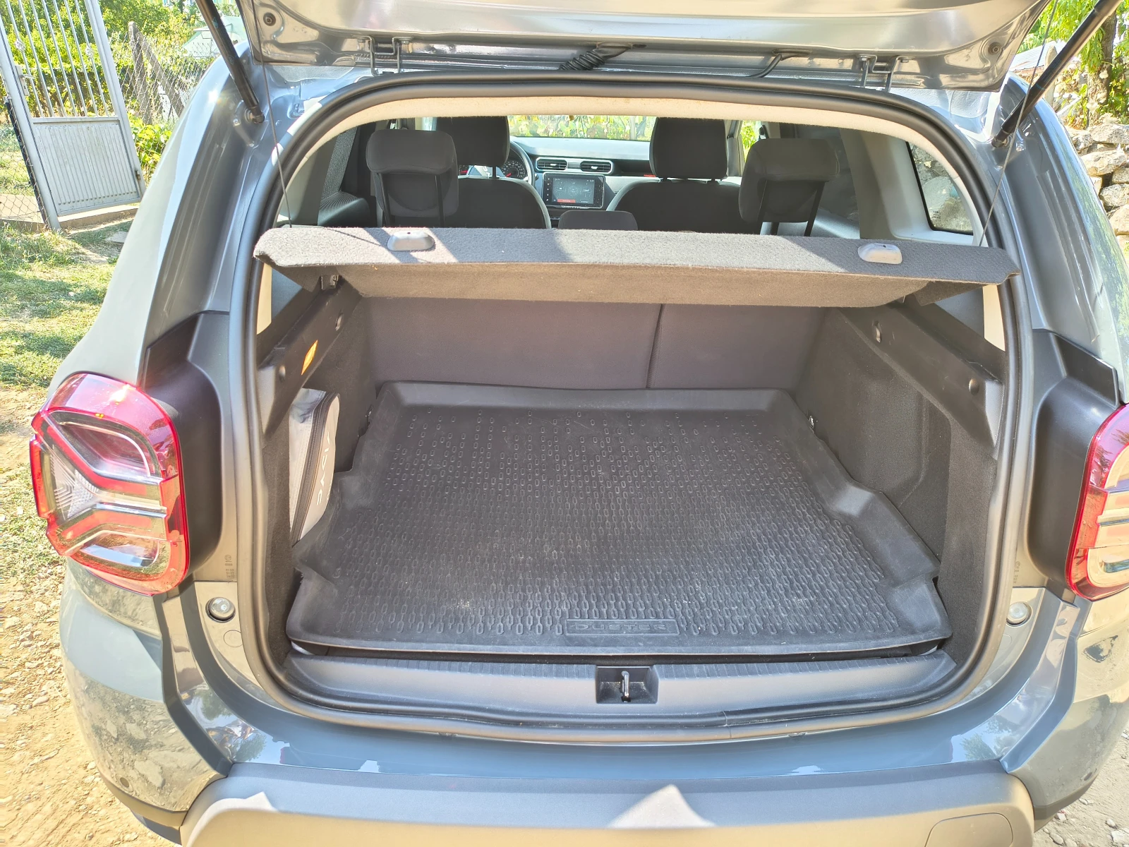 Dacia Duster 4x4, 1.3 TCe /150 к.с., 3г.Гаранция, Навигация, снимка 9 - Автомобили и джипове - 55800098