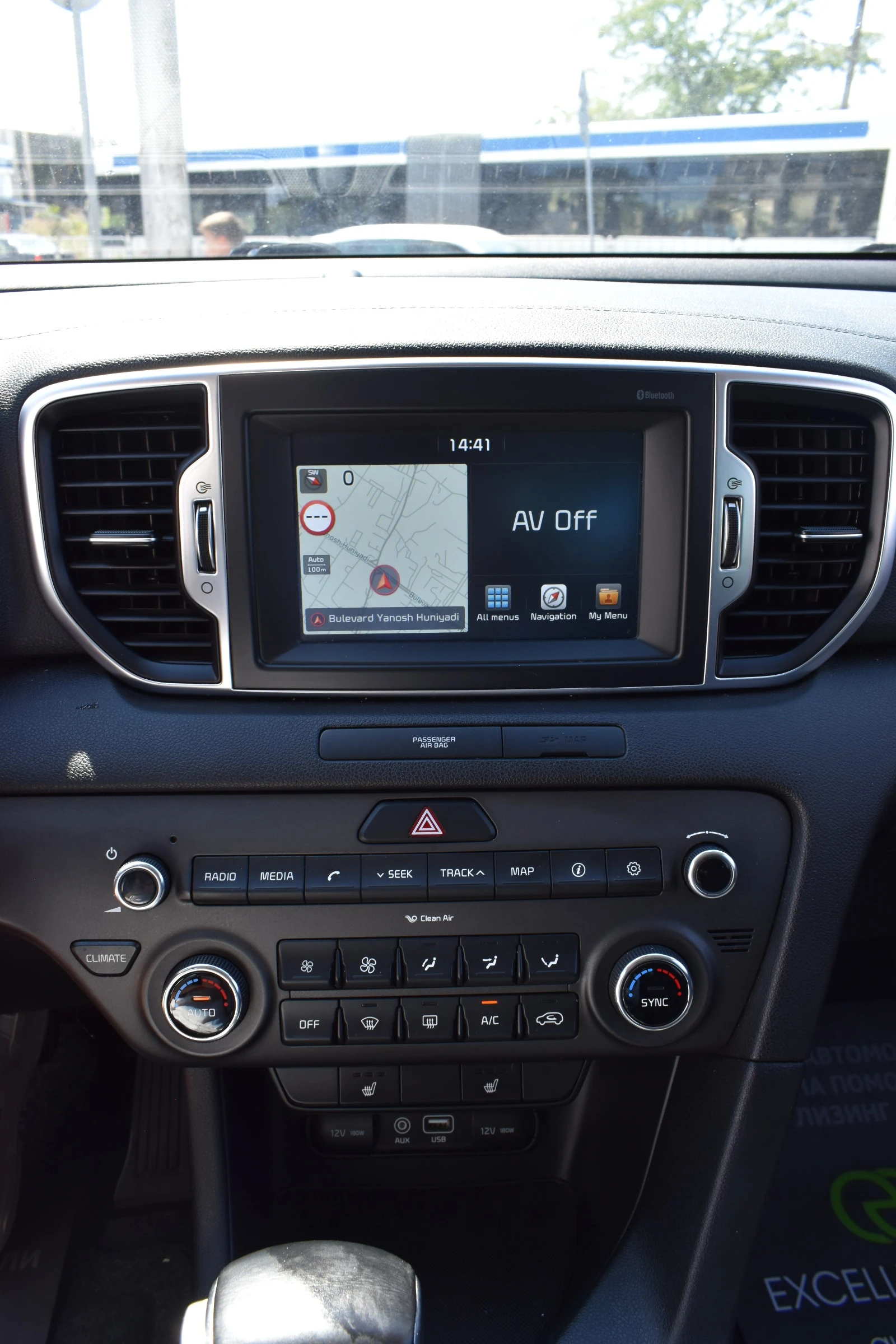 Kia Sportage 1.6D* AUTOMAT, снимка 15 - Автомобили и джипове - 55627736