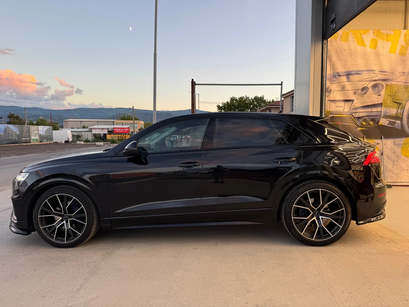 Audi Q8 50TDI B&O MaxtonDesign HUD 22  S-LINE, снимка 14 - Автомобили и джипове - 55884764