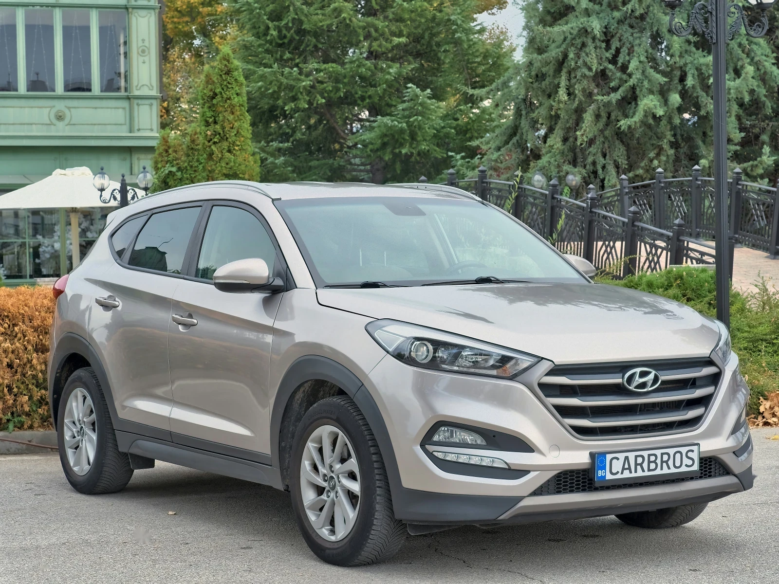 Hyundai Tucson 1.7 CRDi 141кс DCT Кожа Навигация Камера LED