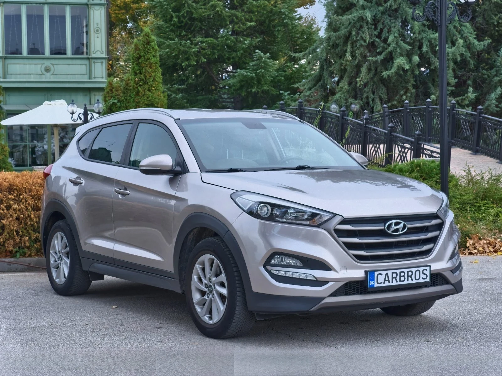 Hyundai Tucson 1.7 CRDi 141кс DCT Кожа Навигация Камера LED