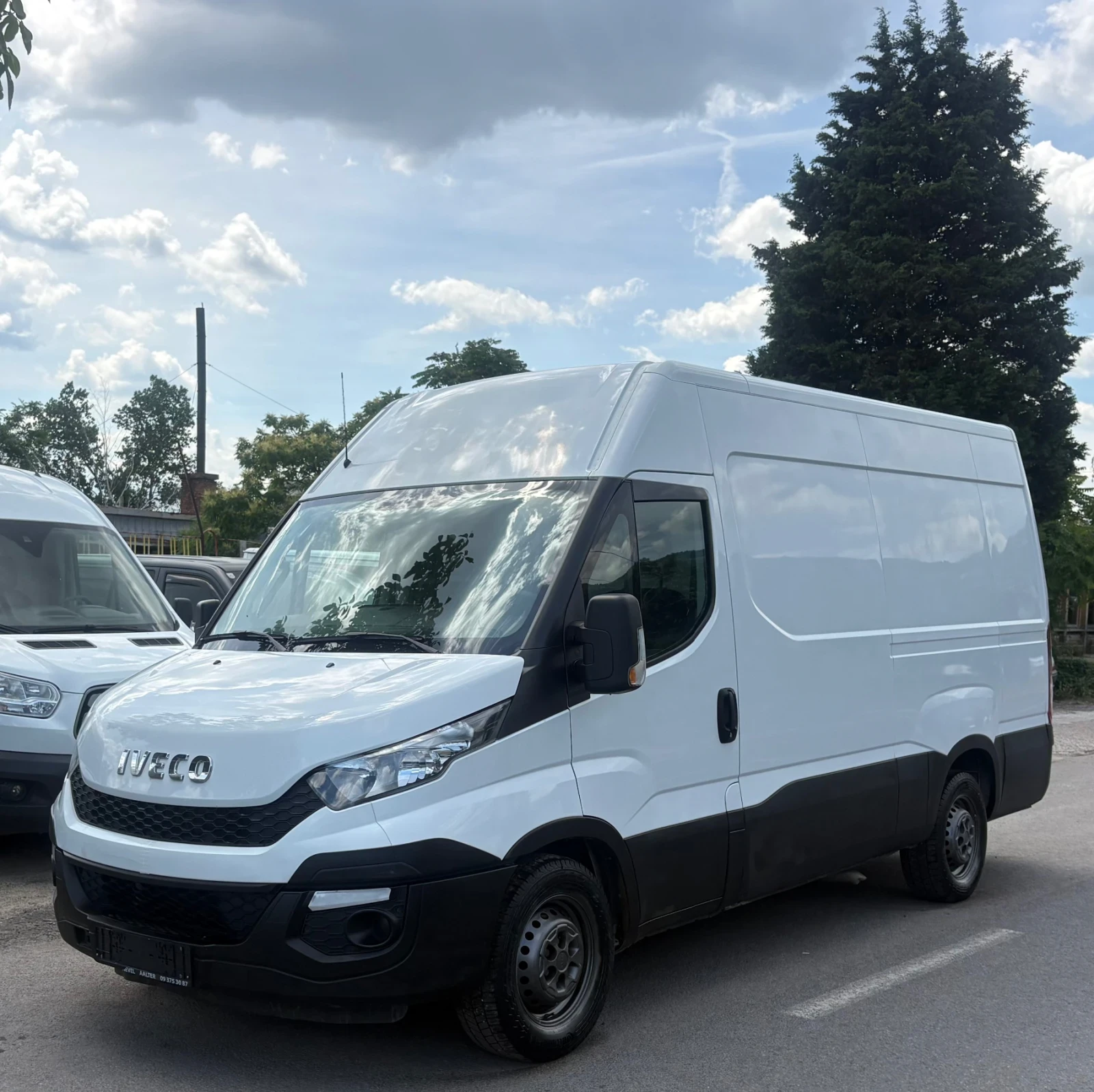 Iveco Daily КЛИМАТИК! Оригинален вид! Нови гуми!