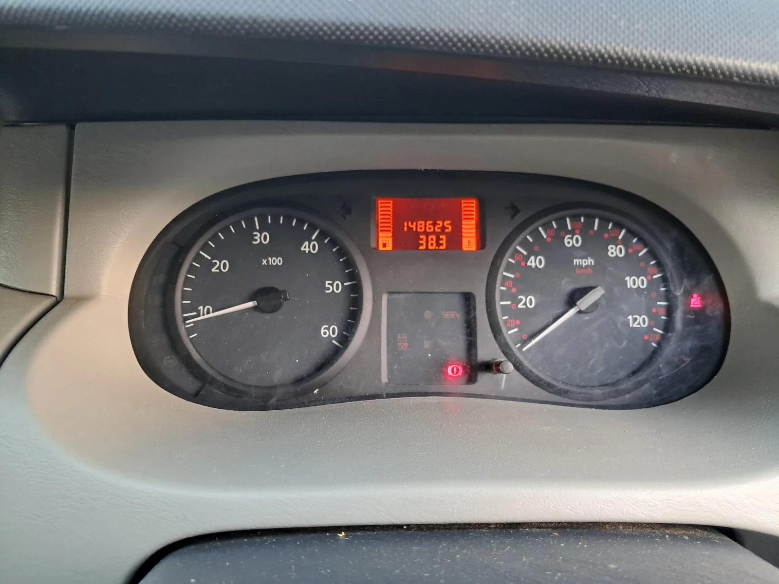 Renault Trafic, снимка 3 - Бусове и автобуси - 54982822