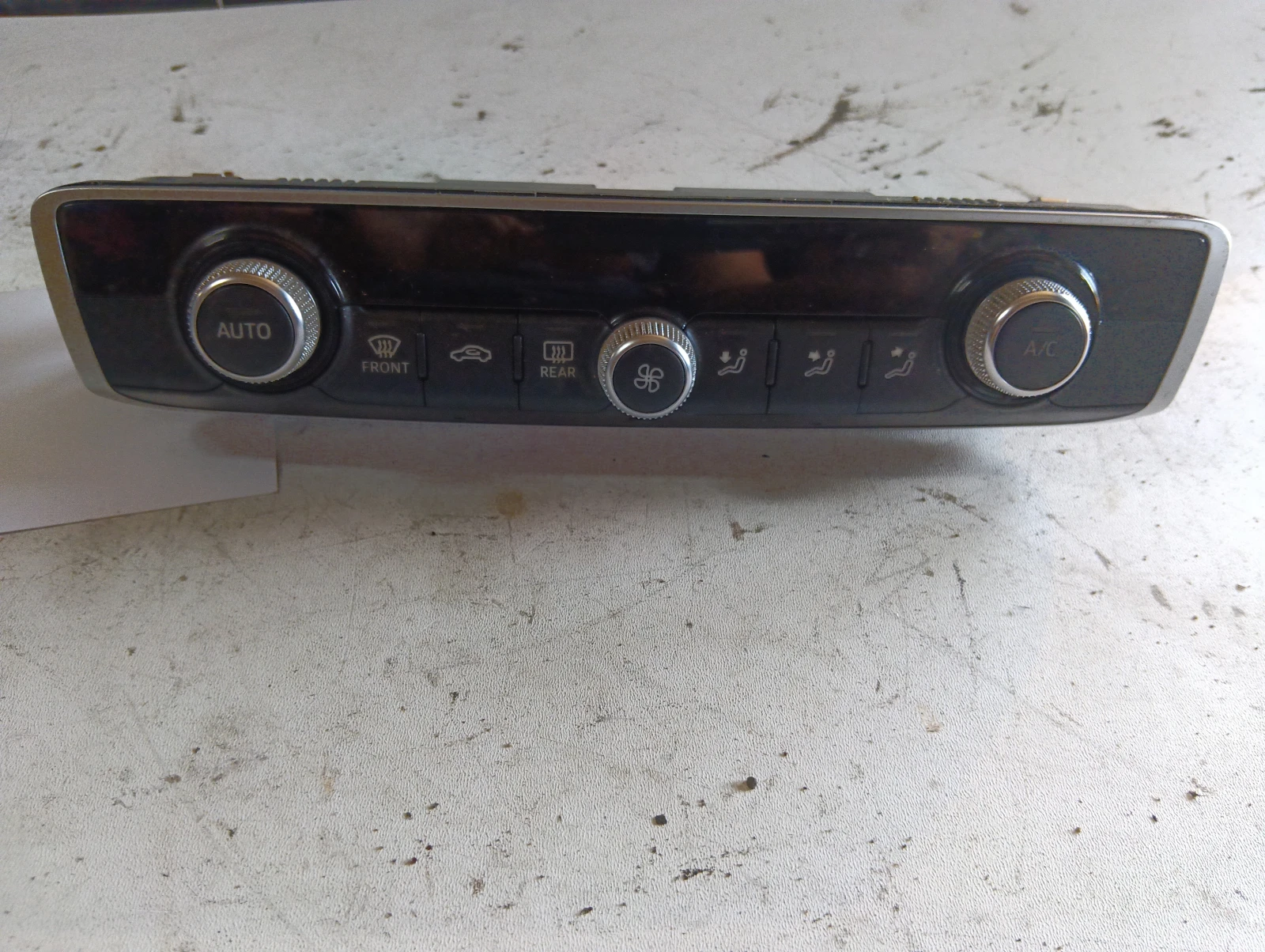 климатроник преден 8V0820043 Audi A3