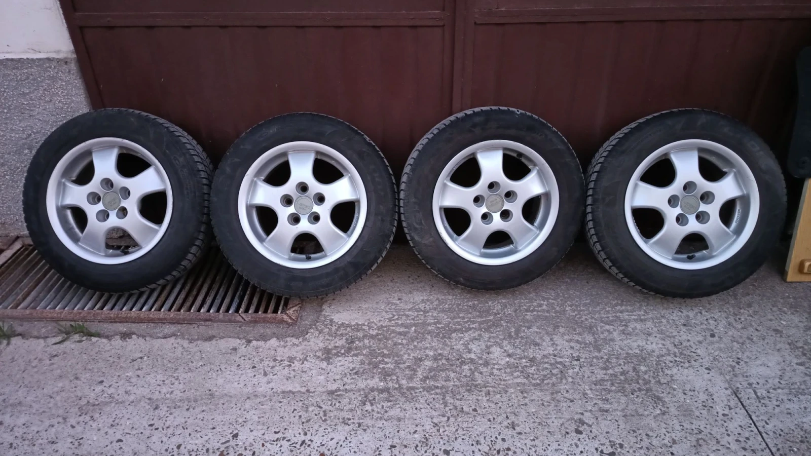 ���� � ������ 195/65R15 �� VW | Mobile.bg � ����������� 1