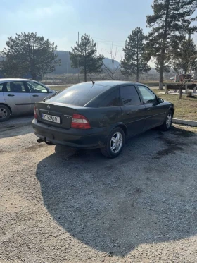 Opel Vectra 1.8 Газ -Бензин , снимка 4