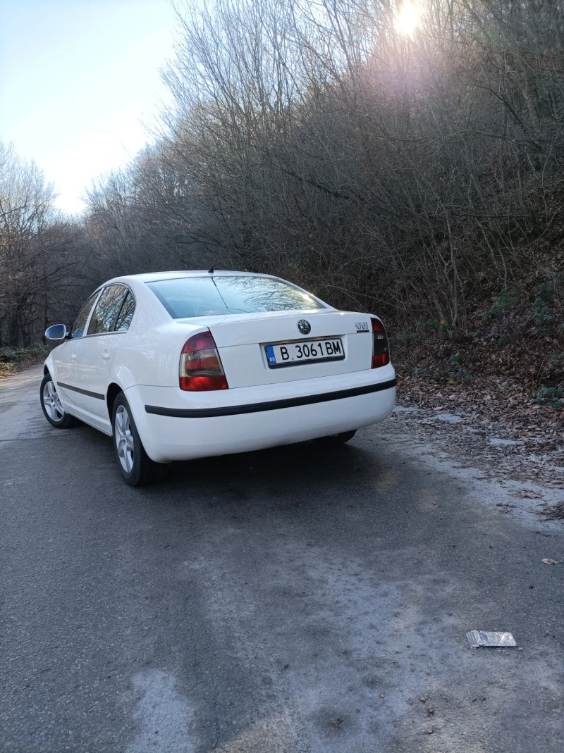 Skoda Superb Facelift , снимка 4 - Автомобили и джипове - 45142733