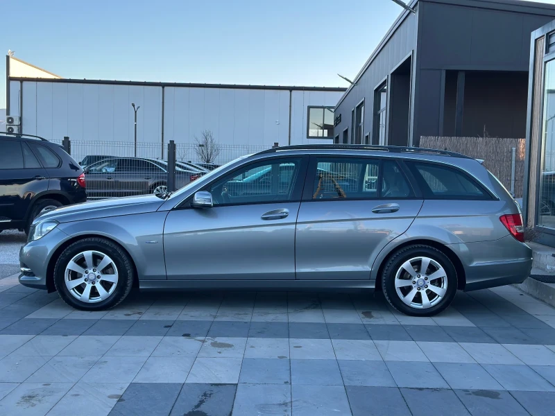 Mercedes-Benz C 220 * 2.2d* Avantgarde* Сервизна История* , снимка 6 - Автомобили и джипове - 48825314