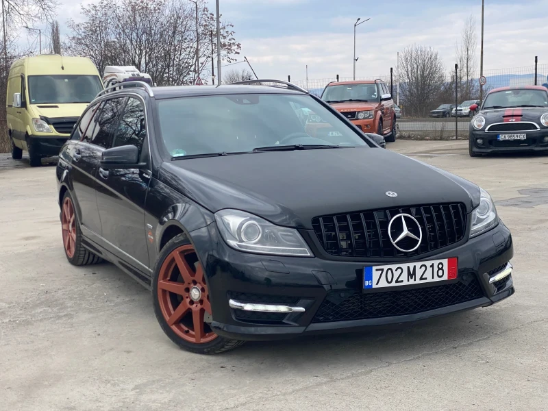 Mercedes-Benz C 250 4 MATIC / NAVI / HEATED SEATS , снимка 3 - Автомобили и джипове - 49272287